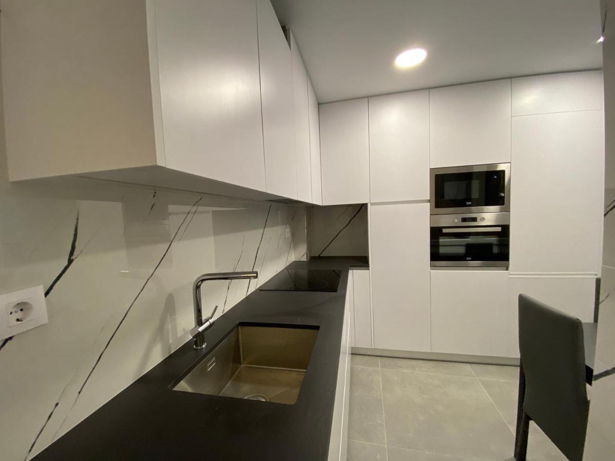 Апартаменты Apartamento En Avenida De Finisterre Ла-Корунья Экстерьер фото